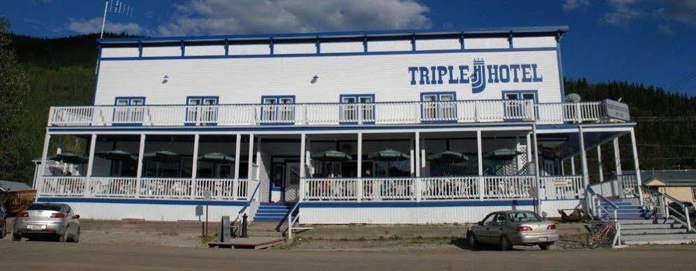 Triple J Hotel داوسون المظهر الخارجي الصورة